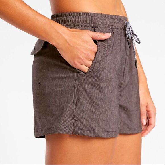 Athleta Marin 2.5 Board Short Blk S NWT - Picture 1 of 8